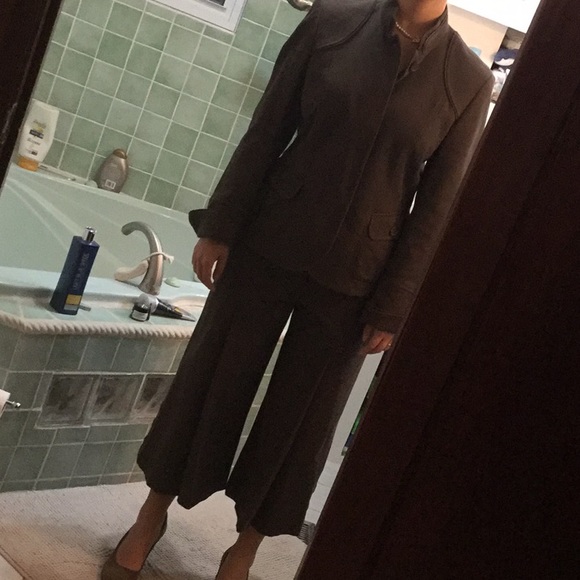 Escada wide leg pants/skirt suit - Picture 15 of 15